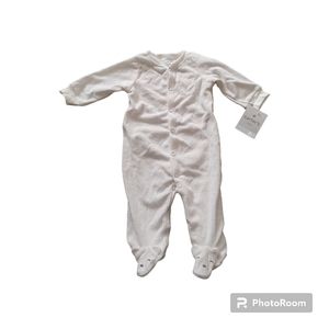 New Adorable Carters Baby Terry Cloth White Bear Footed Pajamas 6 Months Animal